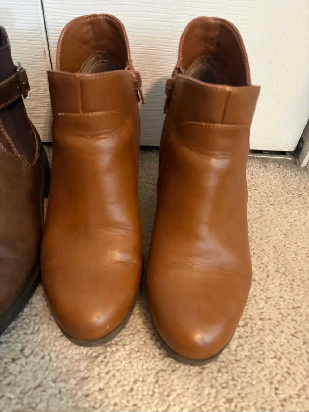 Gianni Bini Cognac Brown Leather Ankle Booties Size 7